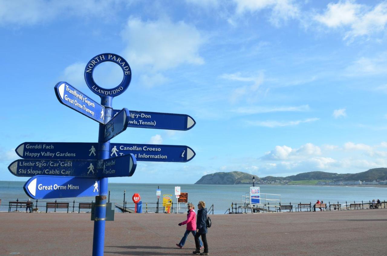 Audley Guest House Llandudno Exterior photo